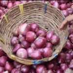 Onion Rate: त्योहारों के सीजन की दस्तक में प्याज के भाव और अधिक आसमान छूने को तैयार