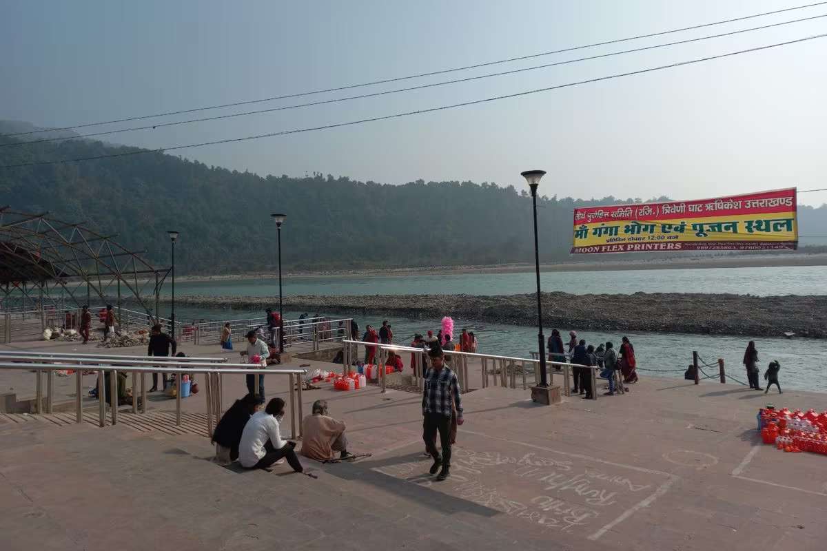 त्रिवेणीघाट पर वाहनों की आवाजाही प्रतिबंधित