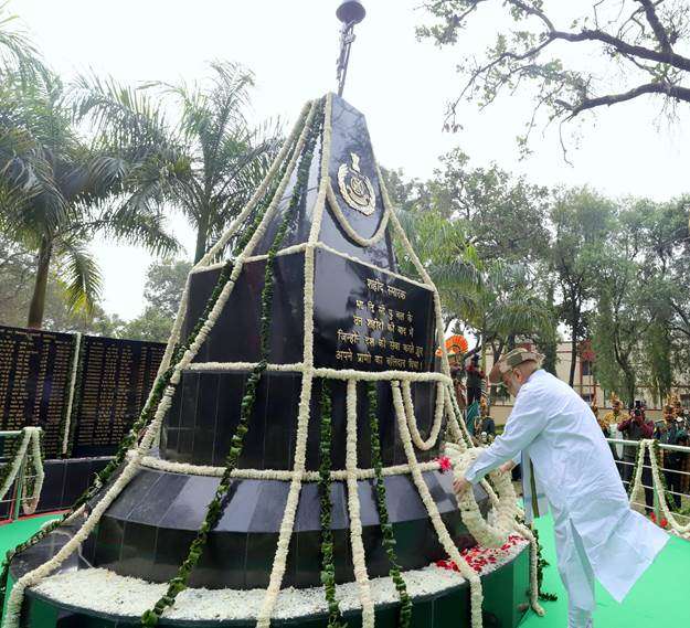 भारत की 130 करोड़ जनता वीर जवानों के त्याग, बलिदान, साहस और शौर्य का पूरे दिल से सम्मान करती है