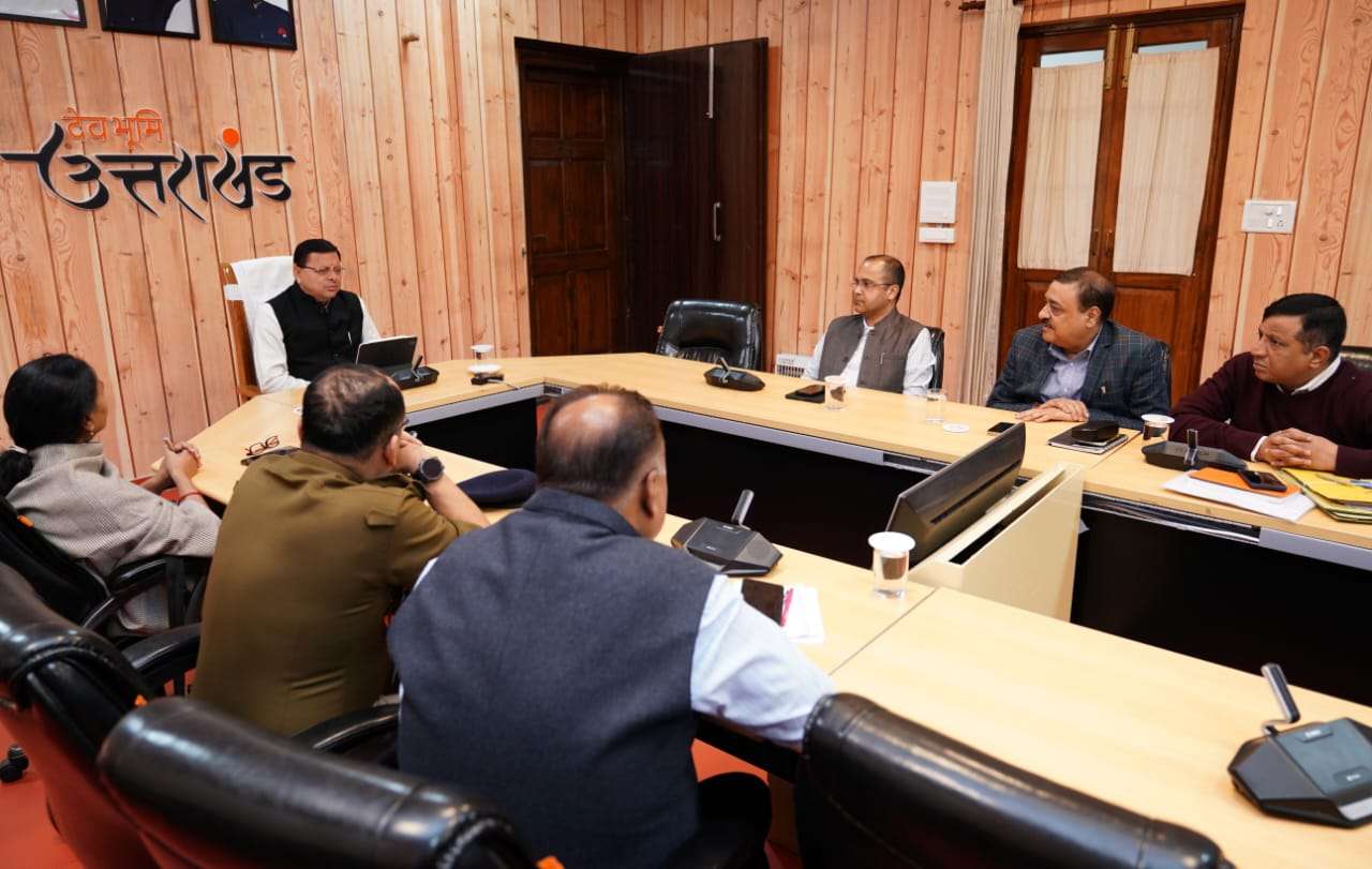 सिलक्यारा सुरंग रेस्क्यू पर पल पल अपडेट ले रहे : धामी