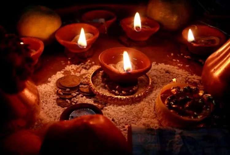 कर्णप्रयाग में धूमधाम से मनाई दिवाली