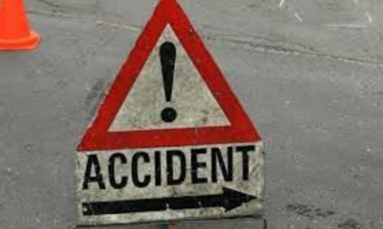 Tragic-accident-in-Almora-car-fell-into-a-deep-gorge-1000x600.jpg