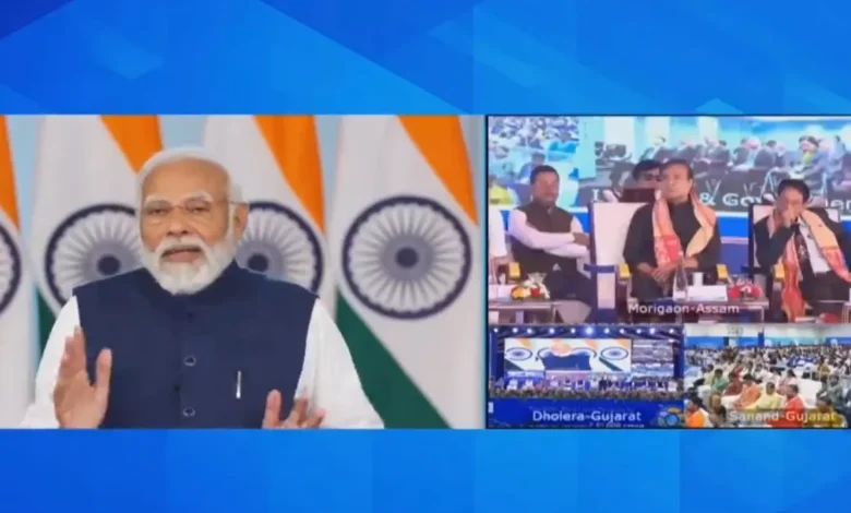 PM Narendra Modi)