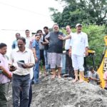 मालदेवता में आपदा प्रभावितों से मिले मंत्री जोशी