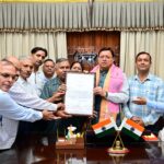 पत्रकारों के हितार्थ उठाए गए कदमों के प्रति देवभूमि पत्रकार यूनियन ने मुख्यमंत्री का जताया आभार