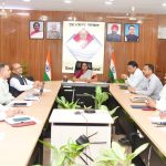 मुख्य सचिव ने बाढ़ सुरक्षात्मक कार्यो के साथ ही नदियों के नियमित चैनलाइजेशन करने के दिए निर्देश