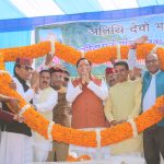 मुख्यमंत्री ने मेले में जुटे ग्रामीणों के साथ पारंपरिक लोक नृत्य में भी थिरके