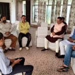 कैबिनेट मंत्री गणेश जोशी ने देहरादून सड़क हादसे में मृतकों के परिजनों से मुलाकात कर गहरी शौक संवेदना की प्रकट