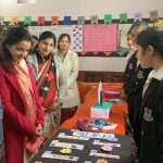 ओलंपस हाई ने कला एवं विज्ञान प्रदर्शनी करी आयोजित