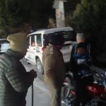 यातायात नियमों का उल्लंघन करने पर 41 लोगों तथा 13 लोगो के पुलिस एक्ट मे किये चालान