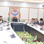 मुख्य सचिव राधा रतूड़ी की अध्यक्षता में सचिव समिति की बैठक