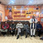 भाजपा प्रत्याशी सौरभ थपलियाल के चुनाव कार्यालय पर चुनाव प्रबंधन समिति की बैठक आयोजित