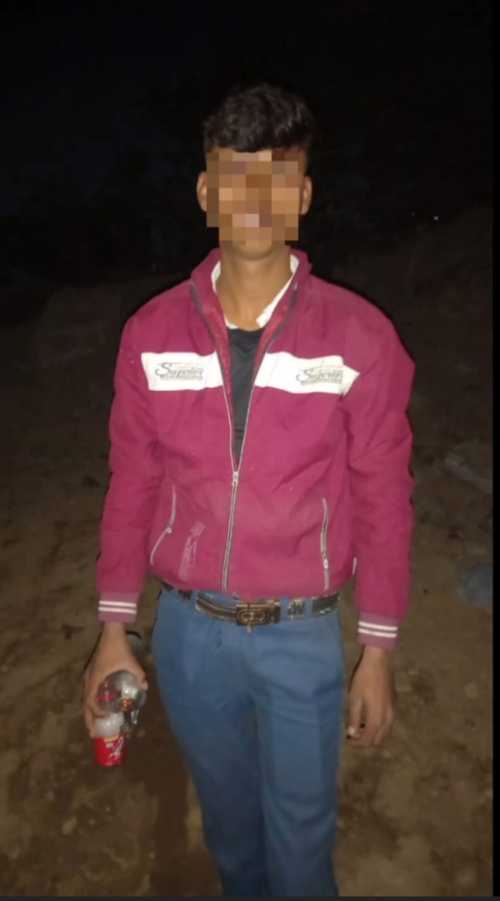 दून पुलिस की बस सेवा का लाभ लेकर थाने पहुचे नशेड़ियों की उतारी जा रही खुमारी