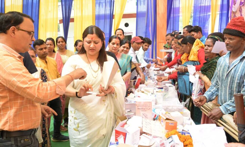 अगस्तमुनि खेल मैदान में आयोजित हुआ निःशुल्क स्वास्थ्य शिविर, 2000 से अधिक नागरिकों ने लिया स्वास्थ्य लाभ…