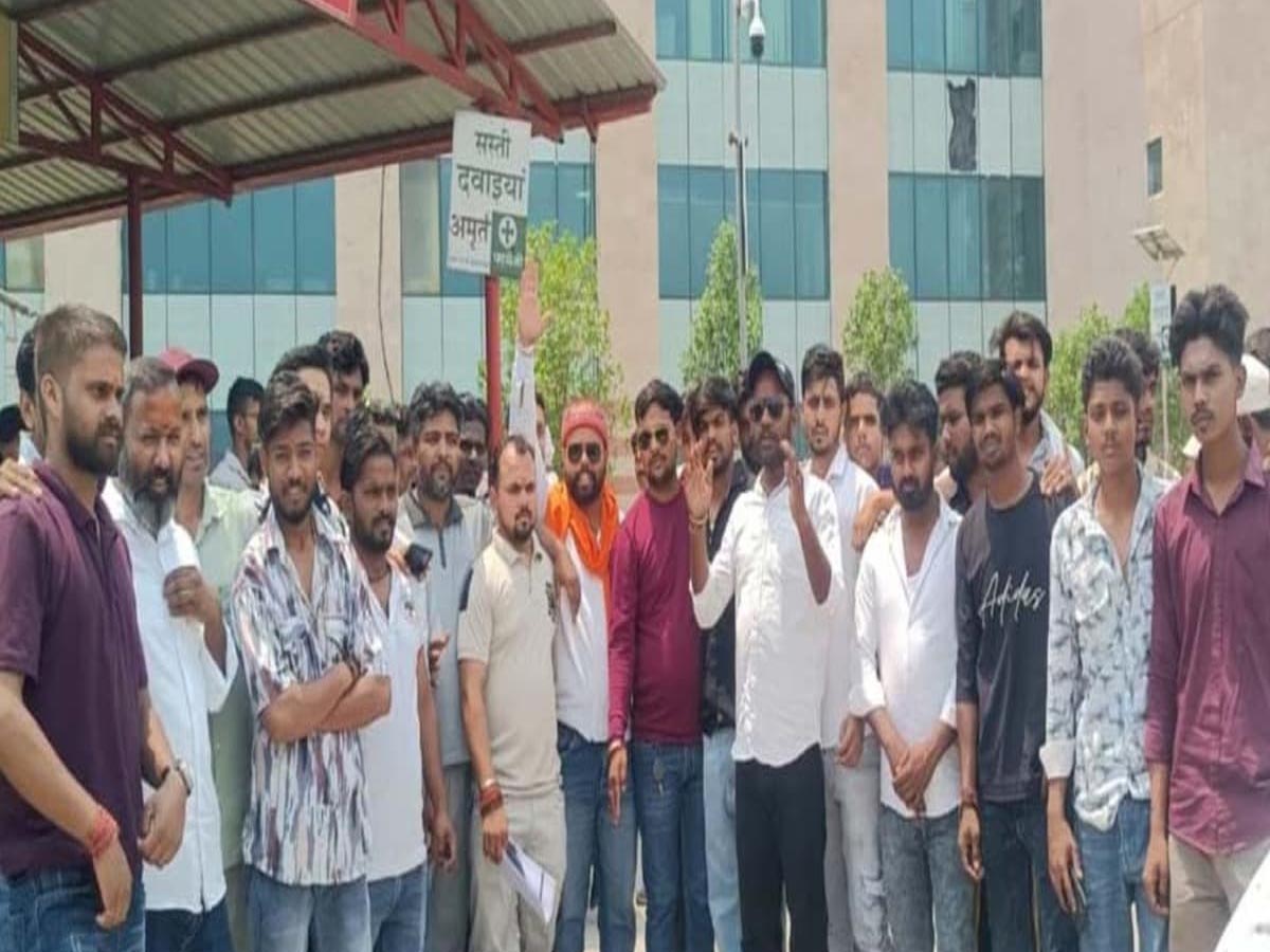रायवाला के व्यापारियों का पाकिस्तान के खिलाफ प्रदर्शन