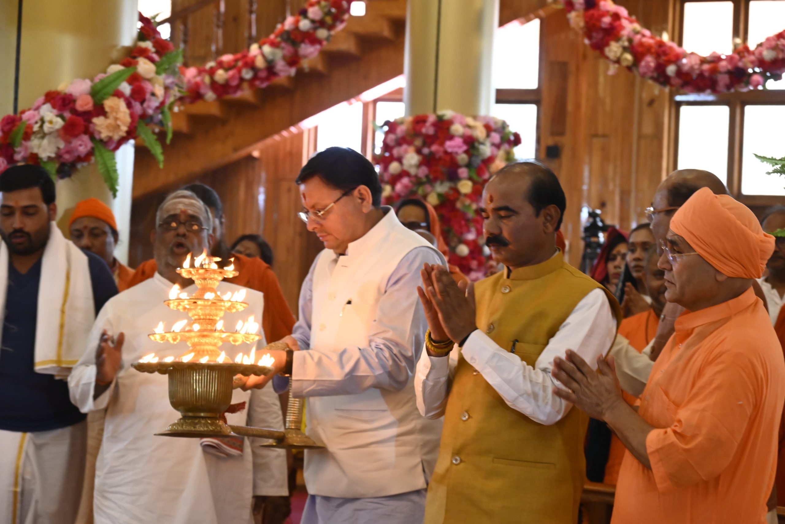मुख्यमंत्री ने डोल आश्रम में श्री कल्याणिका हिमालय देवस्थानम न्यास के श्री पीठम स्थापना महोत्सव कार्यक्रम में किया प्रतिभाग