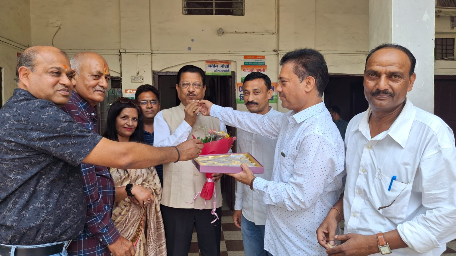 दिनेश कौशल को प्रदेश कांग्रेस के श्रम प्रकोष्ठ की जिम्मेदारी 6 दिनेश कौशल को प्रदेश कांग्रेस के श्रम प्रकोष्ठ की जिम्मेदारी