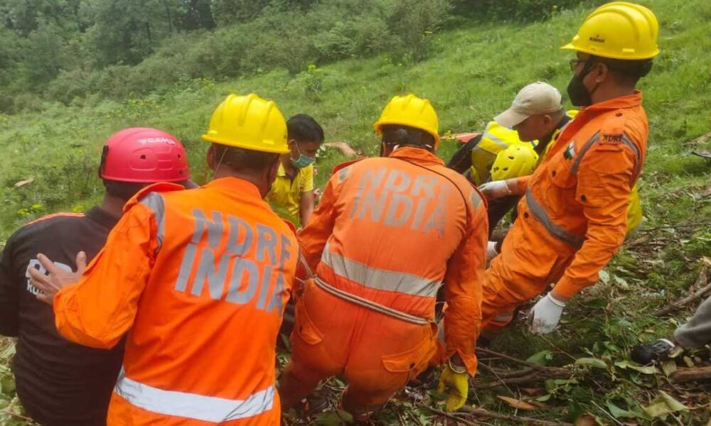 Big Breaking: रुद्रप्रायग जिले में हेलीकॉप्टर दुर्घटना की खबर, सात लोगों की दुखद मौत
