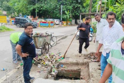 दून अस्पताल, बंजारावाला, व प्रिंस चौक पर जलभराव, सीवर लाईन चोक की शिकायत मिलते ही समाधानः