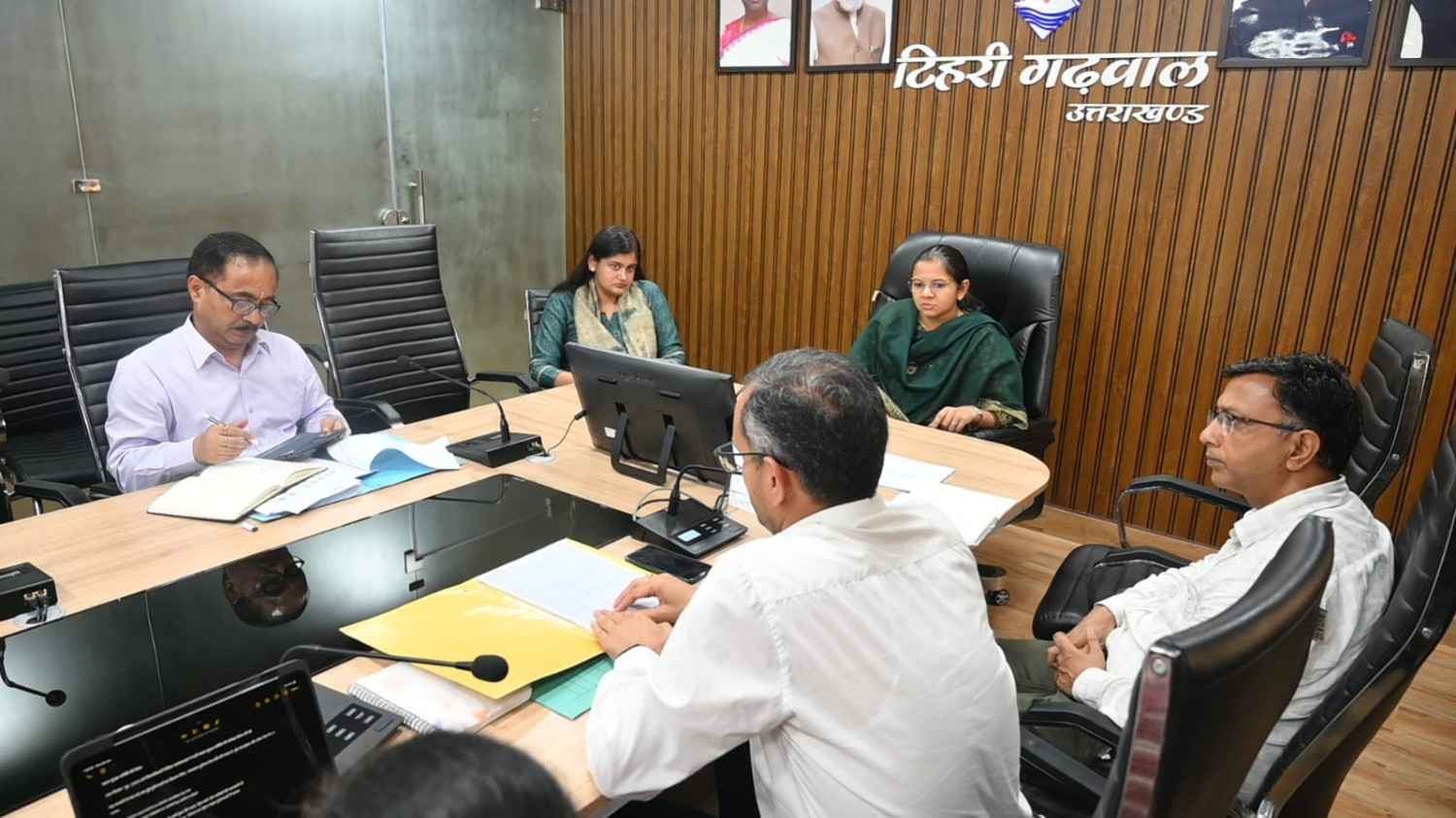 टिहरी गढ़वाल- जल एवं स्वच्छता मिशन की बैठक हुई संपन्न
