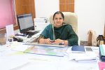 डीएम ने जताई नाराजगी, अधिकारियों को नोटिस जारी