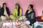 "प्राकृतिक सामग्री से बनी राखियों ने पाई खास पहचान"
