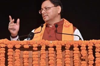 चमोली स्थित आदर्श ग्राम सारकोट में मुख्यमंत्री का जन्मदिन सादगीपूर्ण तरीके से मनाया गया