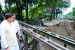 मुख्यमंत्री पुष्कर सिंह धामी ने मसूरी रोड एवं किमाड़ी क्षेत्र का स्थलीय निरीक्षण किया