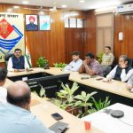 प्रदेश सरकार और डीआरएम मुरादाबाद संग्रह मौर्य के मध्य सामंजस्य बैठक हुयी