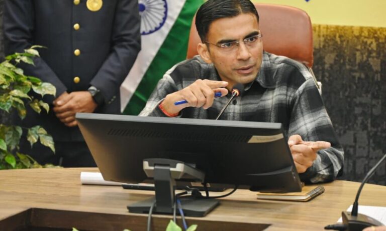 देहरादून: जिले के बड़े बकायदारों की गर्दन तक पंहुचे जिला प्रशासन के हाथ, 3 सम्पति कुर्क, जारी रहेगा एक्शन