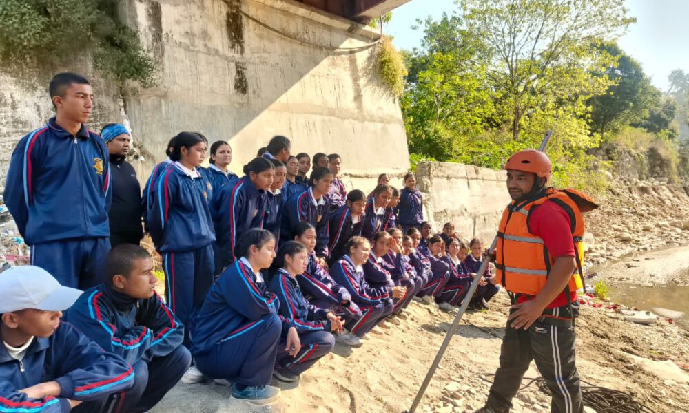 युवा आपदा मित्र – आपदा प्रबंधन प्रशिक्षण कार्यक्रम का सफल समापन