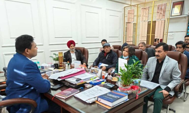 स्वास्थ्य सचिव के हस्तक्षेप से दून मेडिकल कॉलेज में सफाई कर्मचारियों की हड़ताल समाप्त, सफाई व्यवस्था बहाल