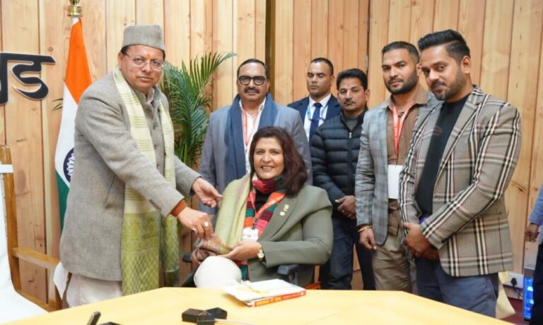 मुख्यमंत्री पुष्कर सिंह धामी से डॉ. दीपा मलिक ने की शिष्टाचार भेंट