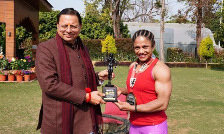 मुख्यमंत्री धामी ने बॉडी बिल्डर प्रतिभा थपलियाल को किया सम्मानित…
